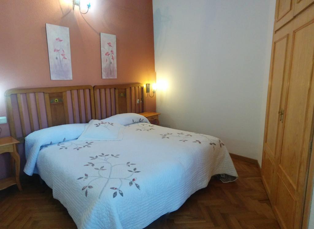 Casa Rural Almanzor Наваредонда де Гредос Екстериор снимка